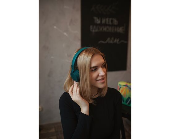  Bluetooth-наушники накладные 5.0 200mAh More choice HW15 (Green) 